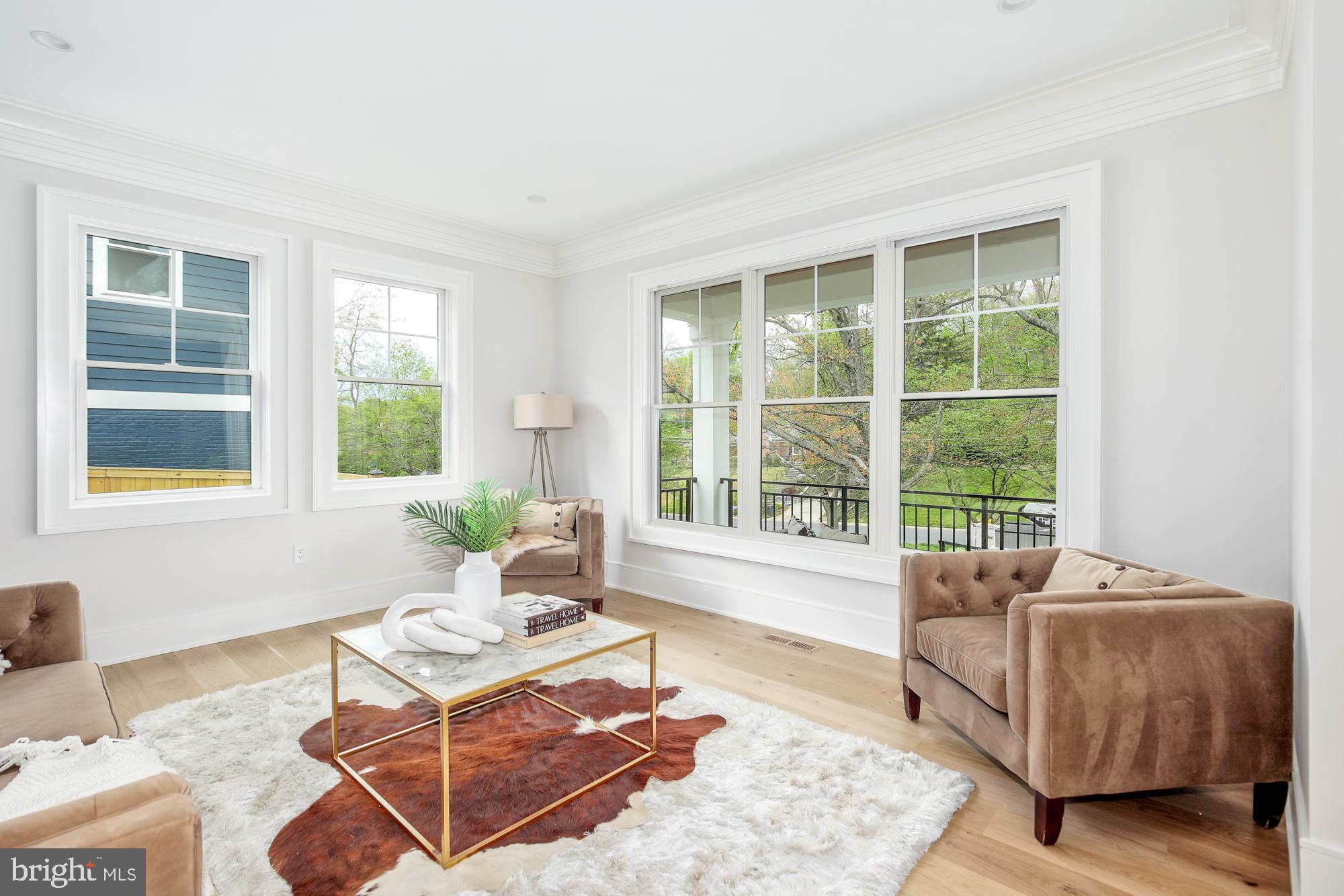 Real estate listing preview #6