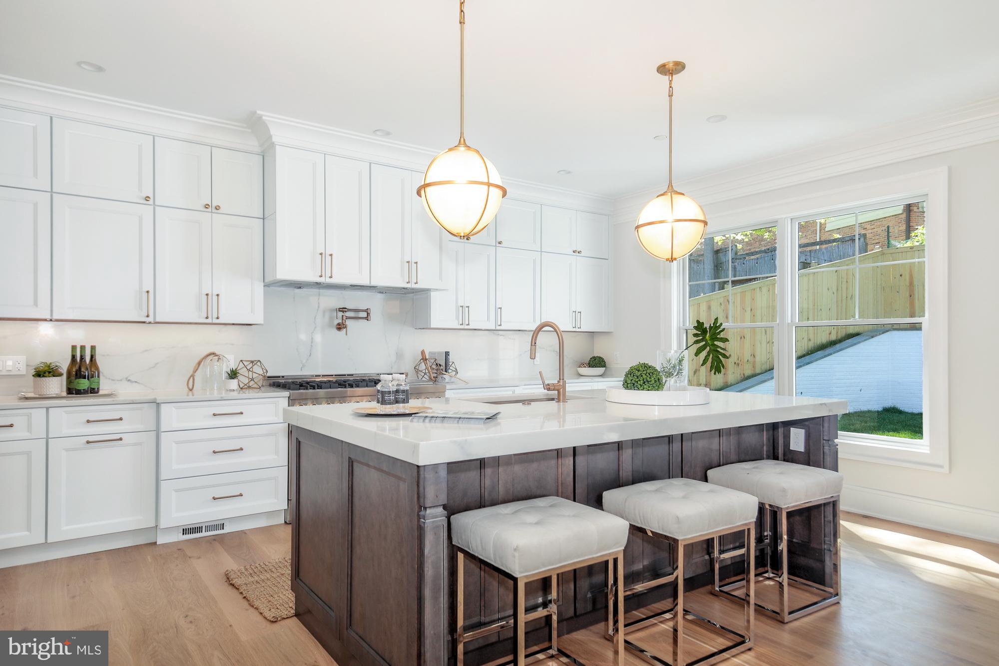 Real estate listing preview #13