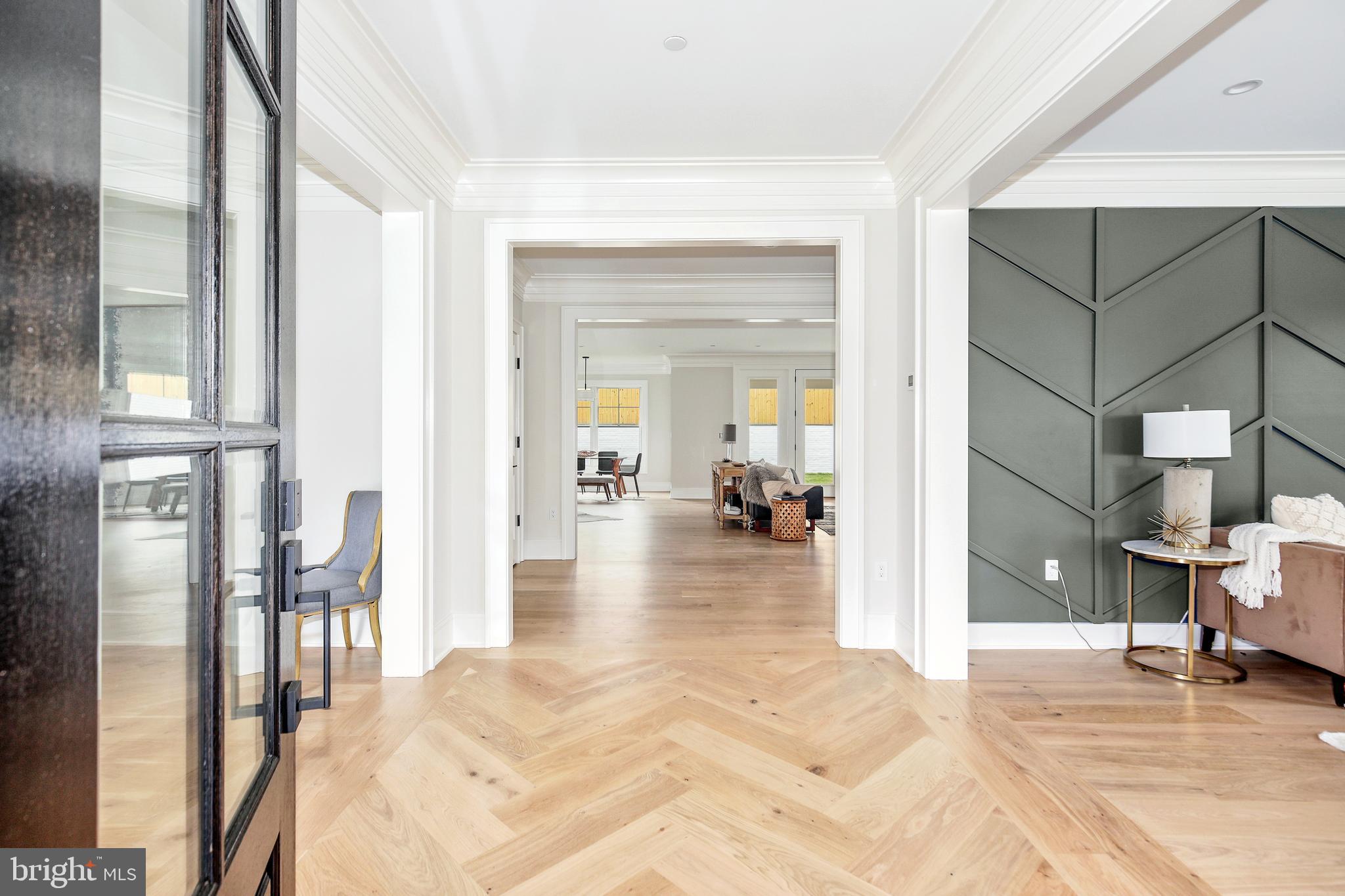 Real estate listing preview #4