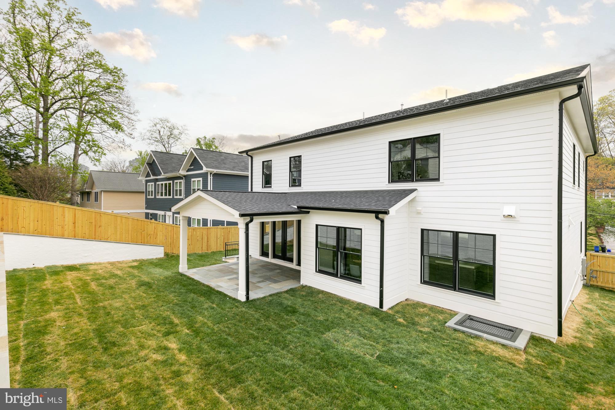 Real estate listing preview #47