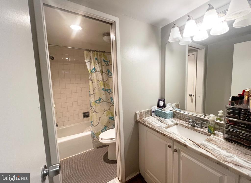 Real estate listing preview #5