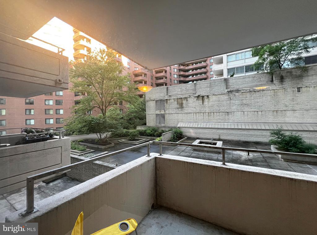 Real estate listing preview #6