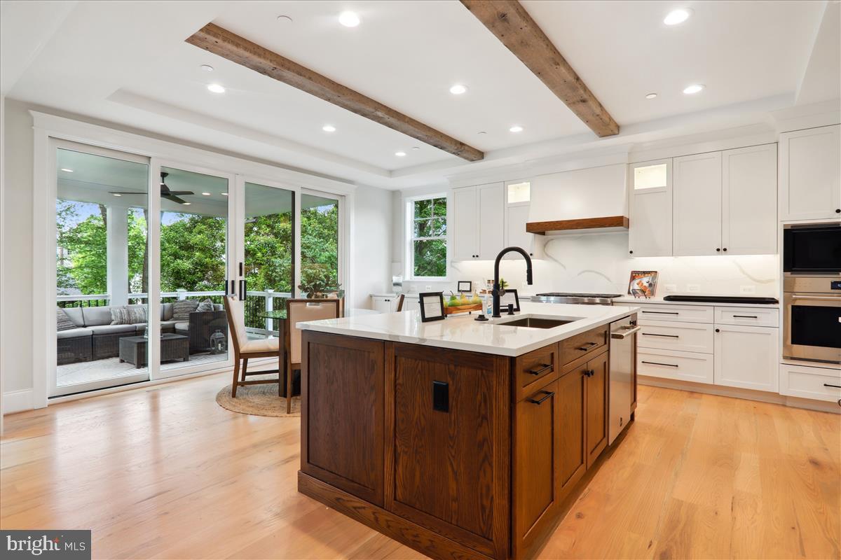 Real estate listing preview #16