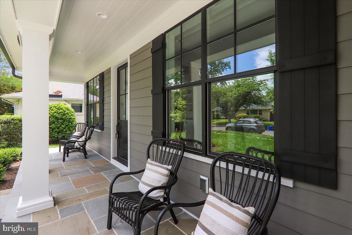 Real estate listing preview #4