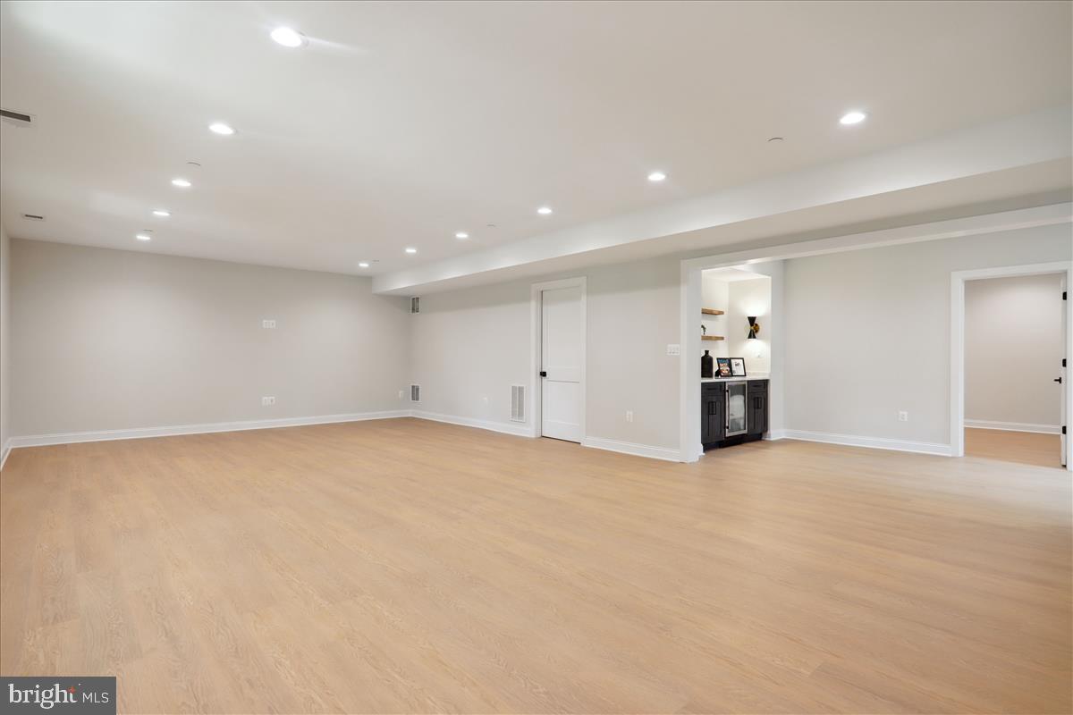 Real estate listing preview #57