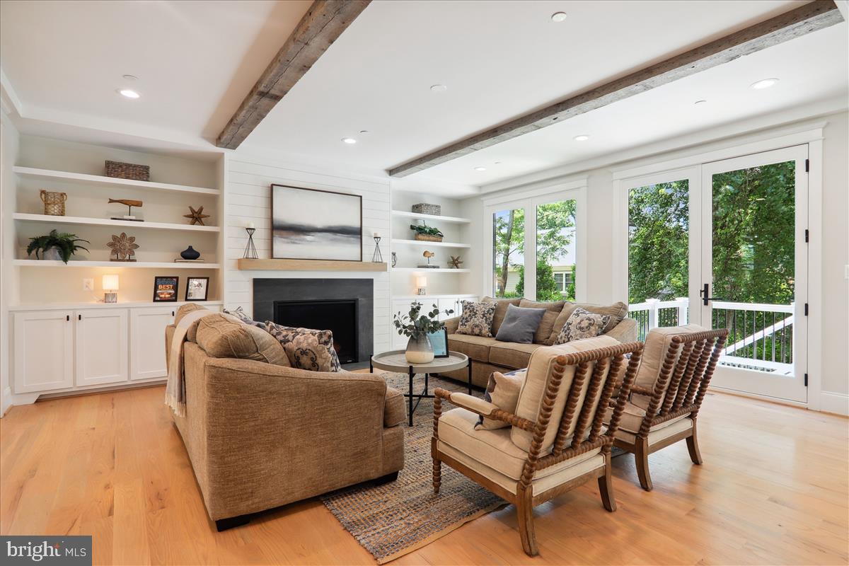 Real estate listing preview #23