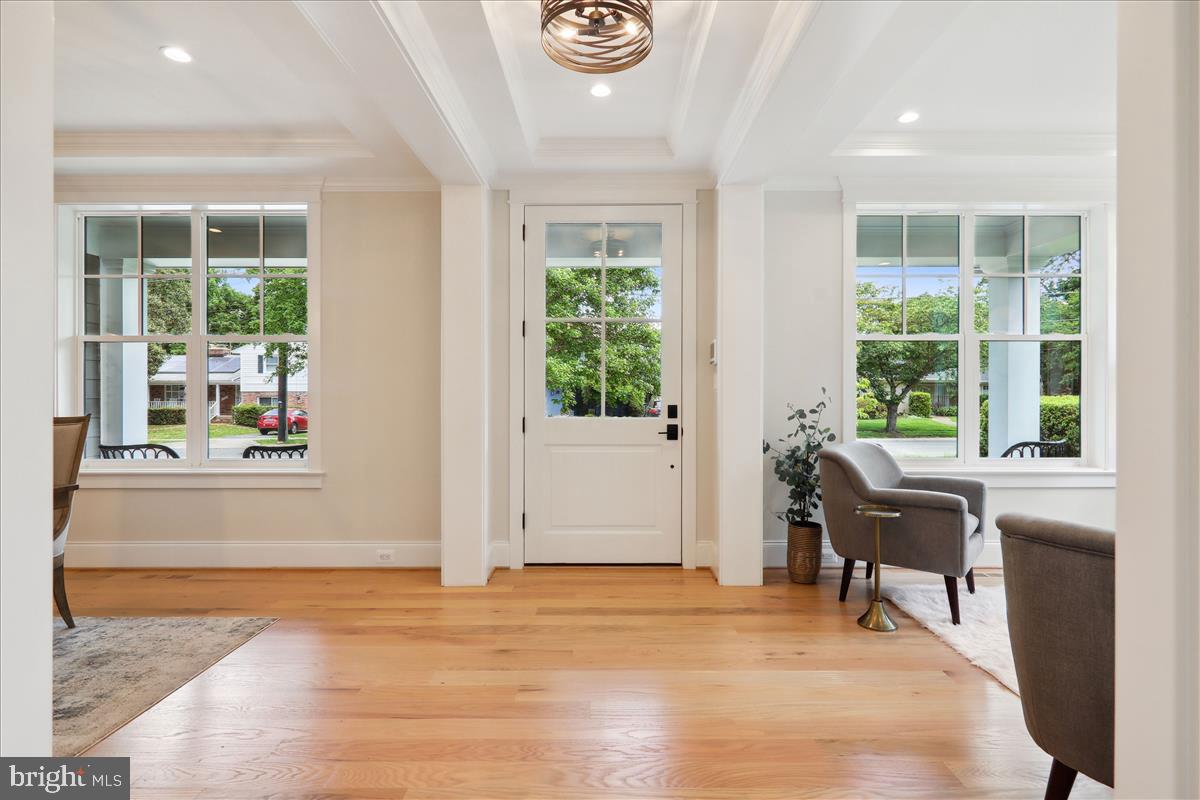 Real estate listing preview #5