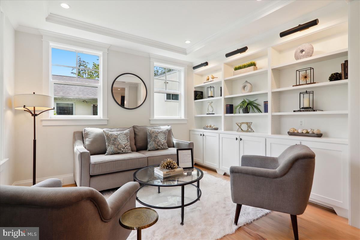 Real estate listing preview #7