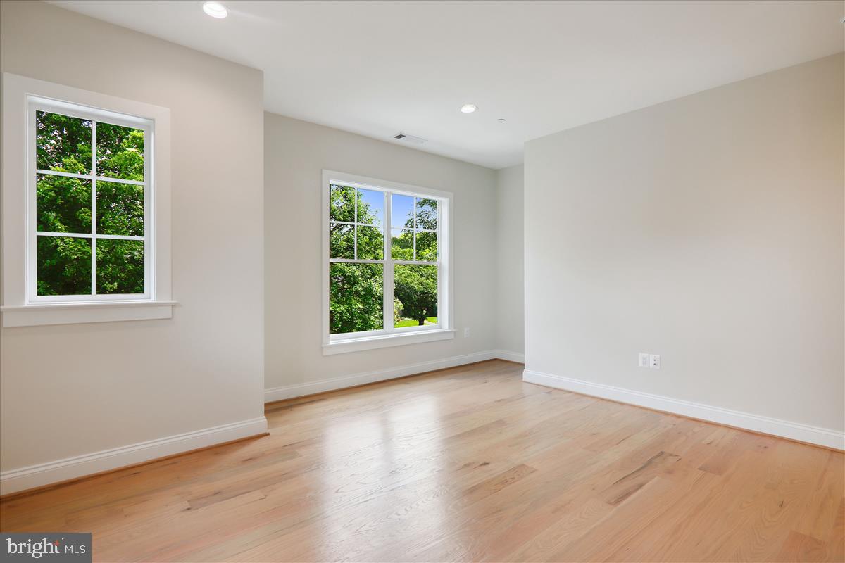 Real estate listing preview #50