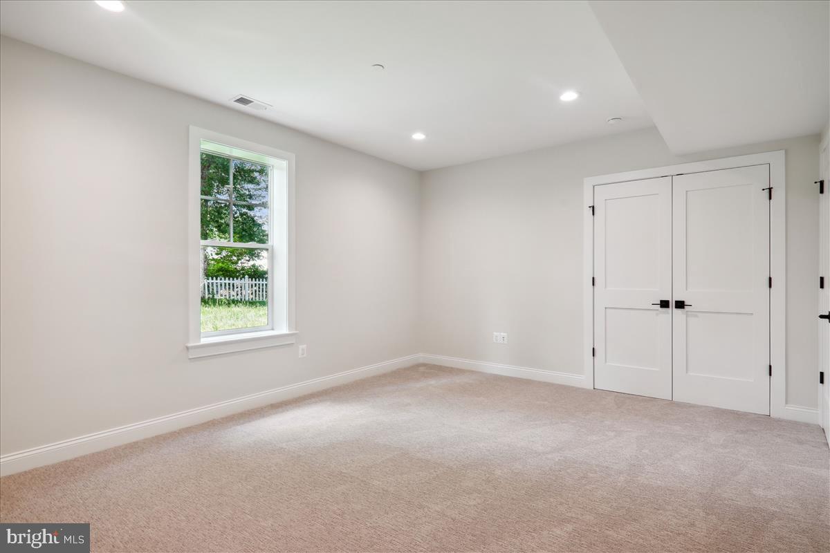 Real estate listing preview #59