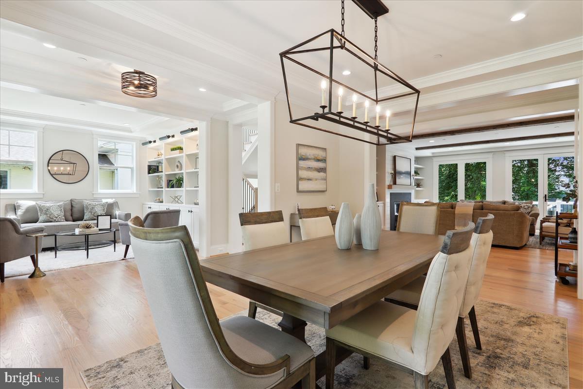 Real estate listing preview #9