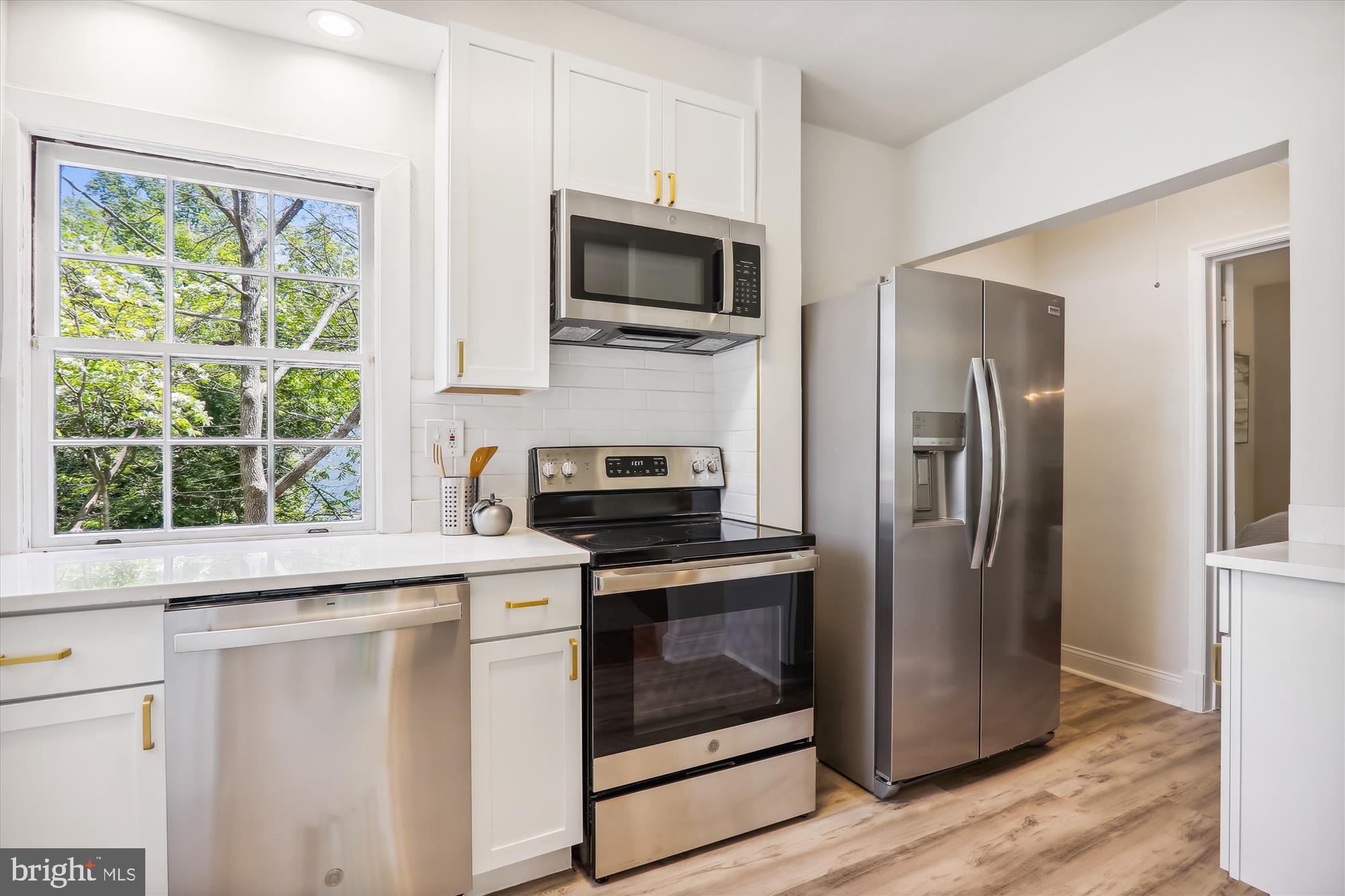 Real estate listing preview #17