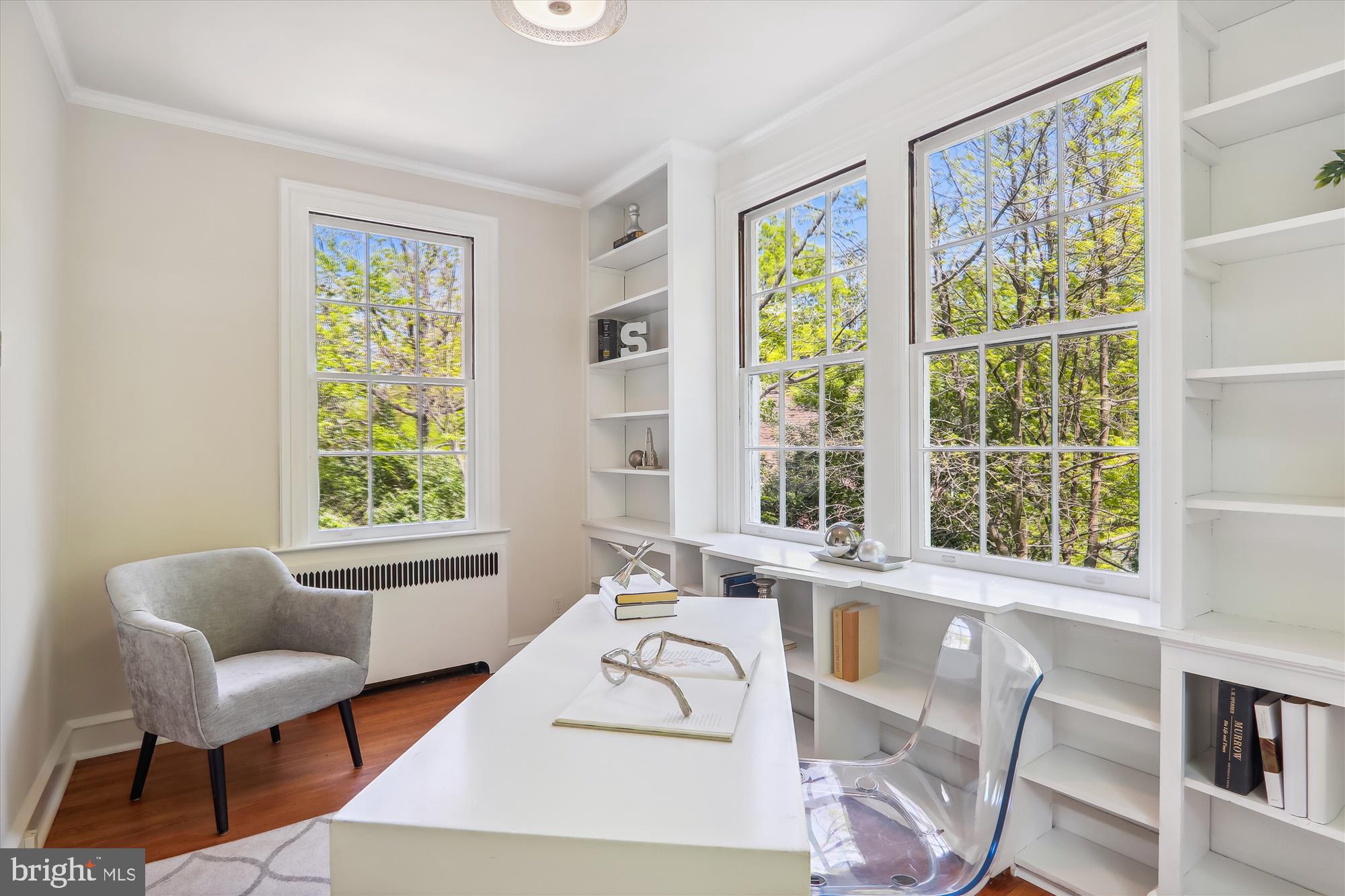 Real estate listing preview #8