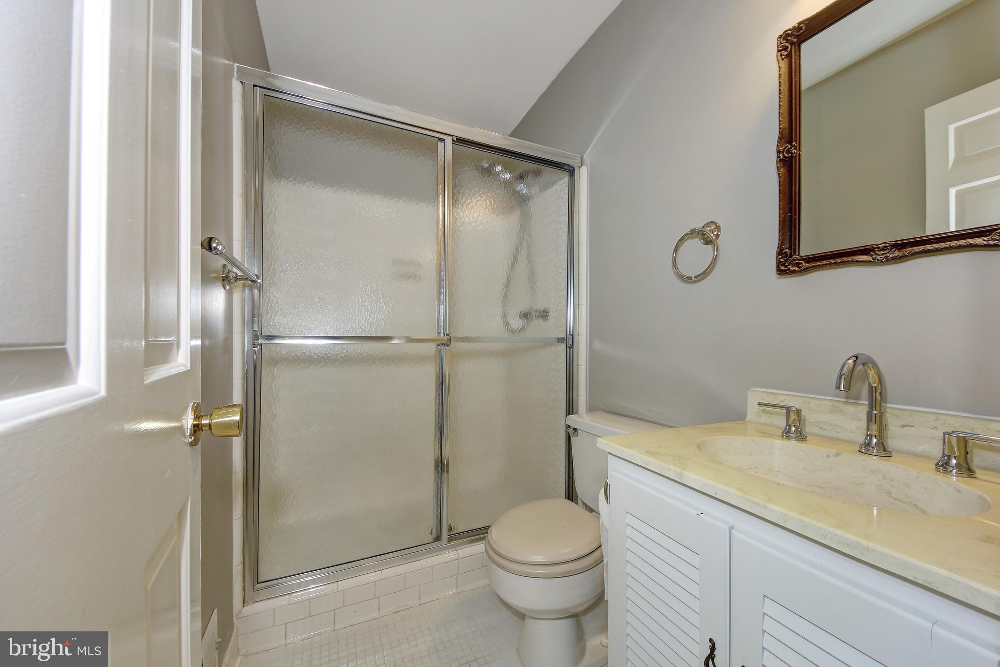 Real estate listing preview #12