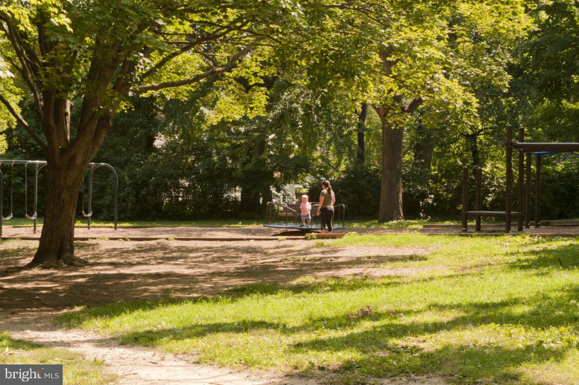 Real estate listing preview #11