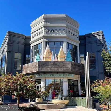 Real estate listing preview #16