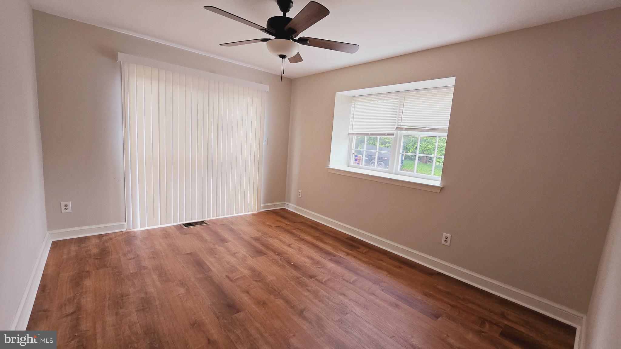 Real estate listing preview #7