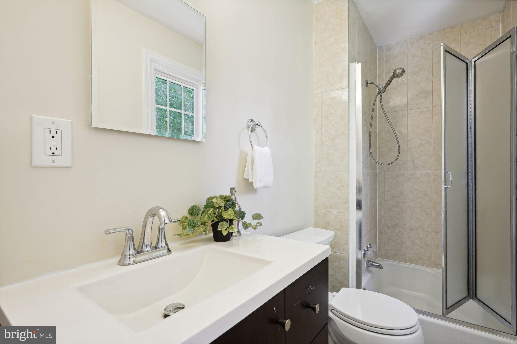 Real estate listing preview #35