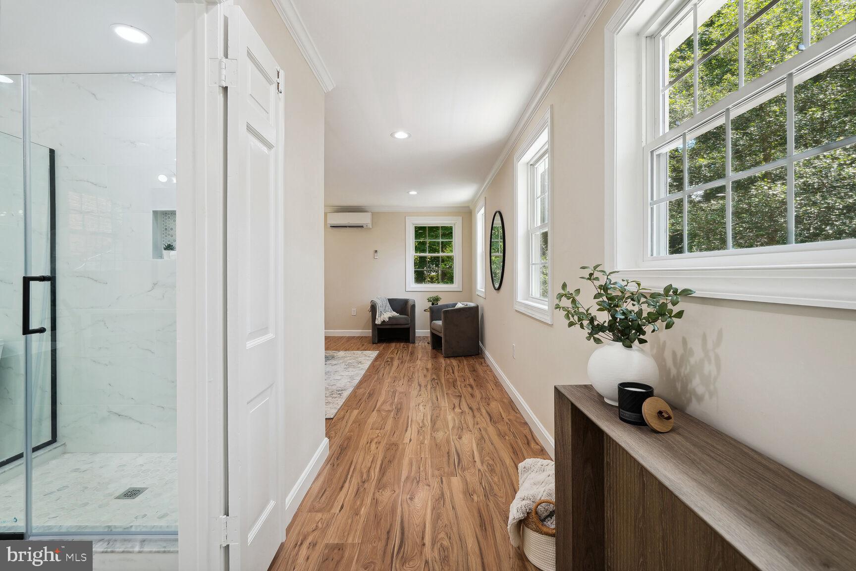 Real estate listing preview #24