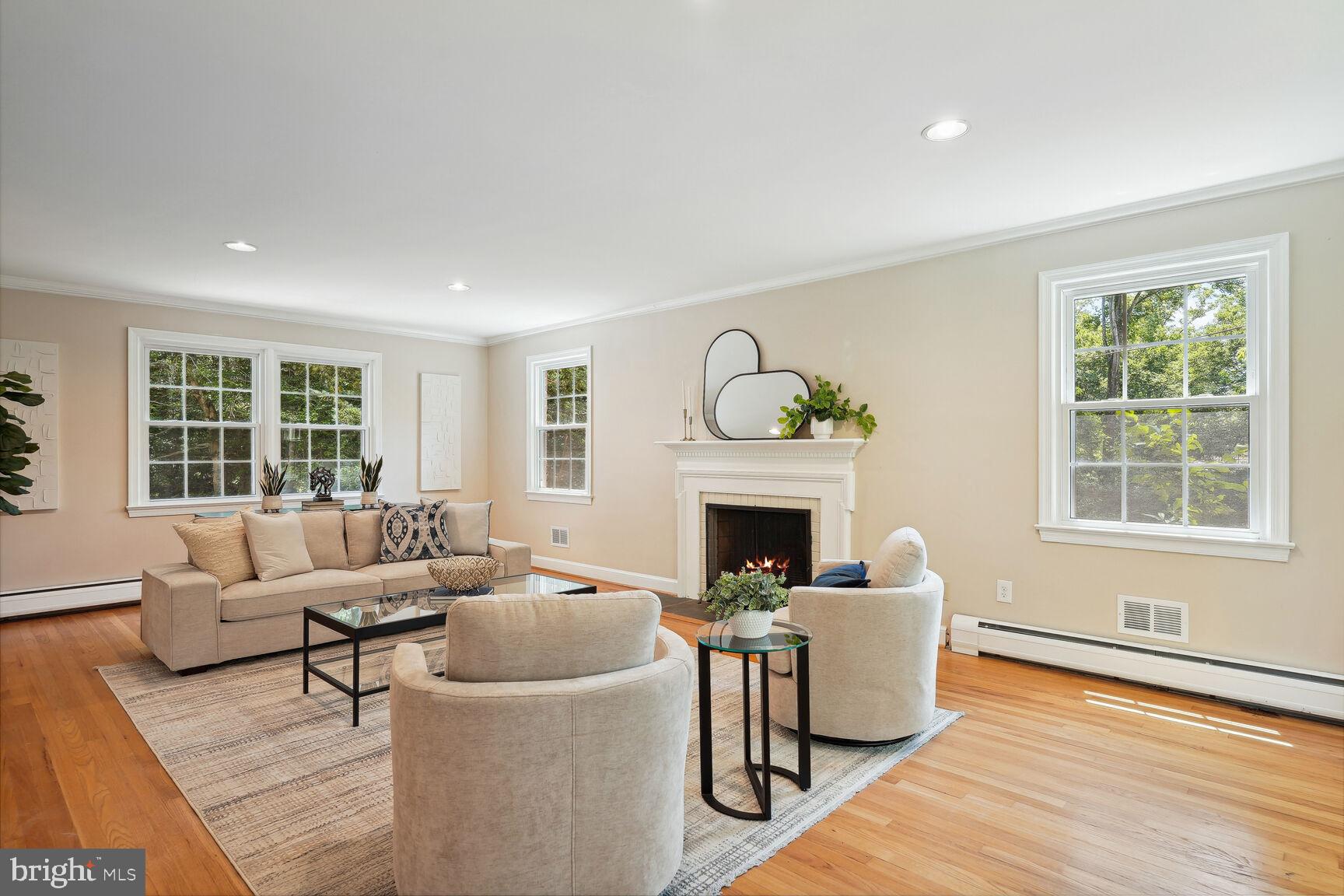 Real estate listing preview #7