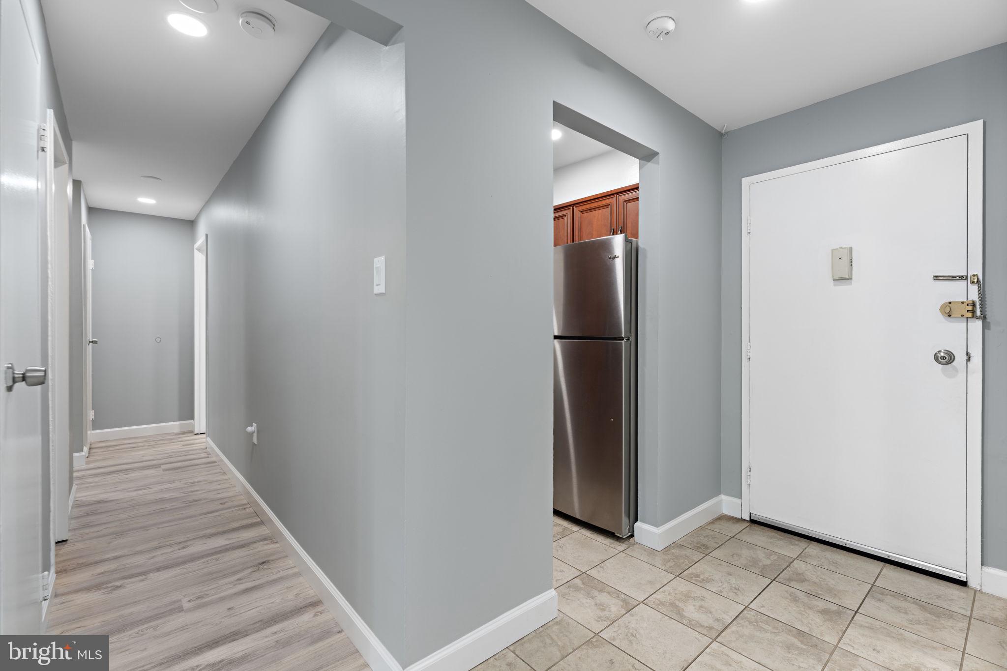 Real estate listing preview #8