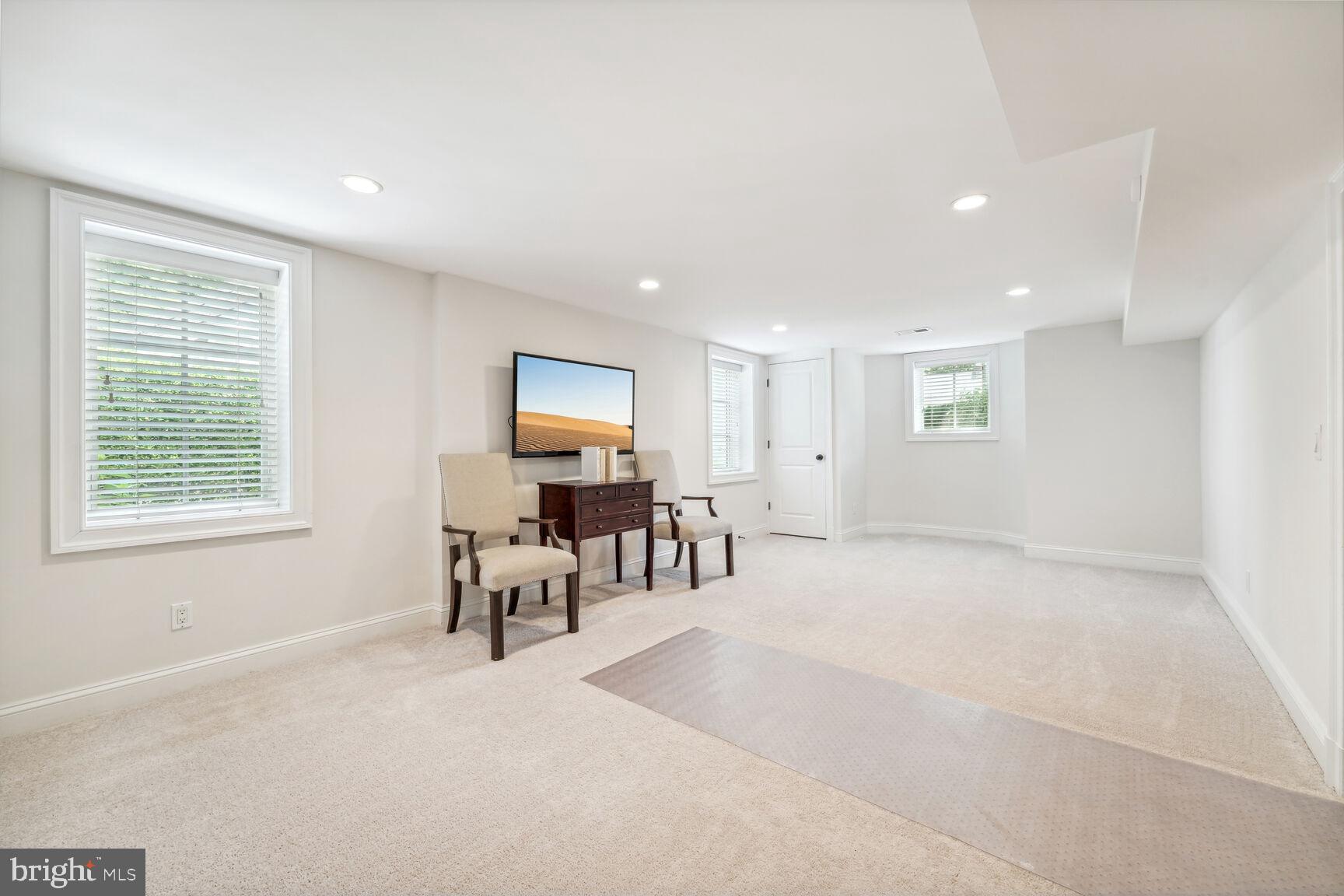 Real estate listing preview #25