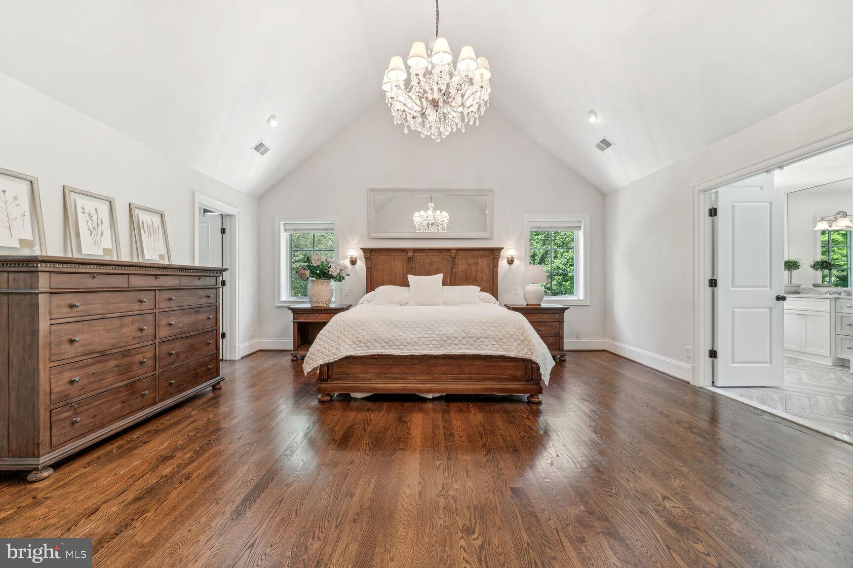 Real estate listing preview #14