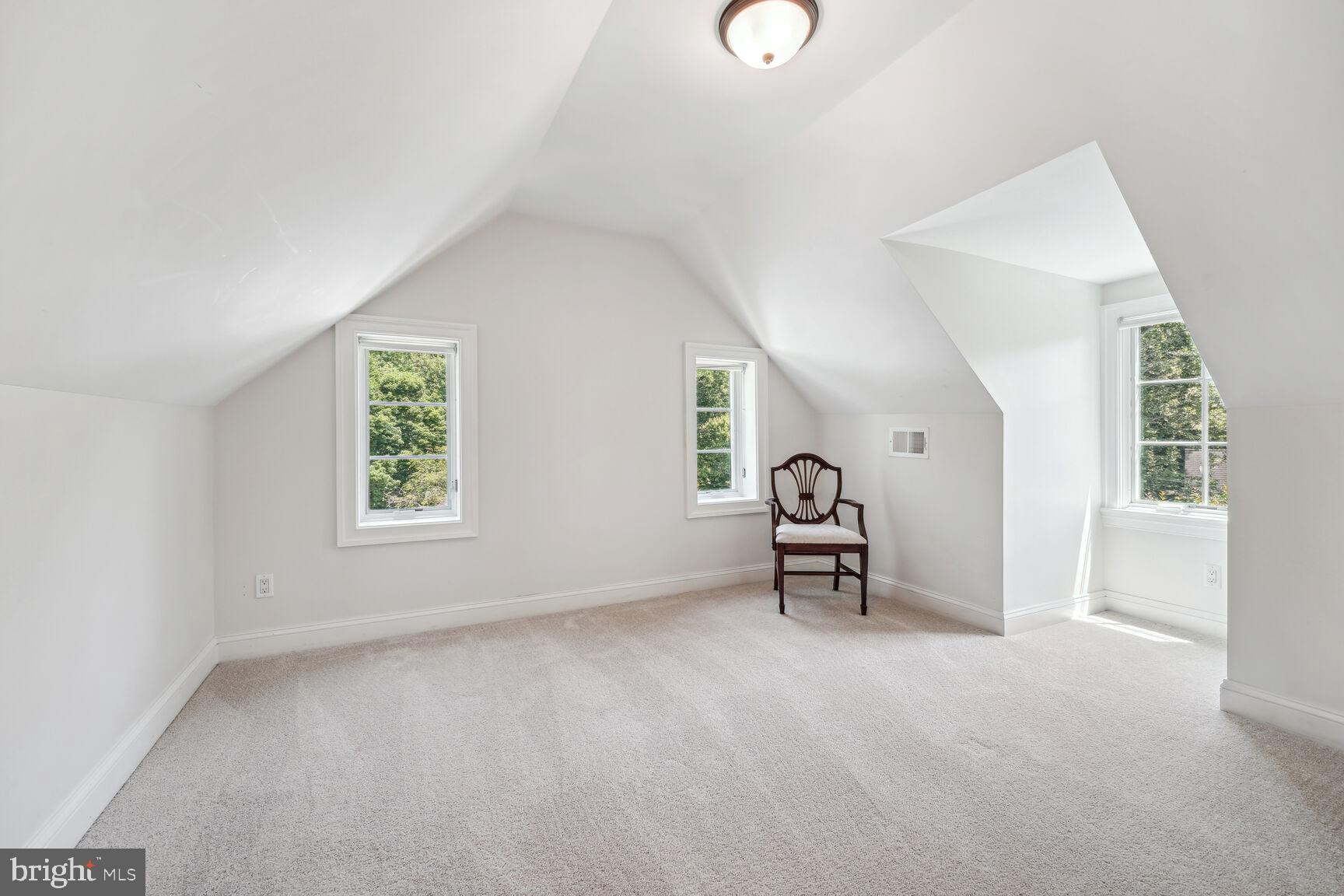 Real estate listing preview #23