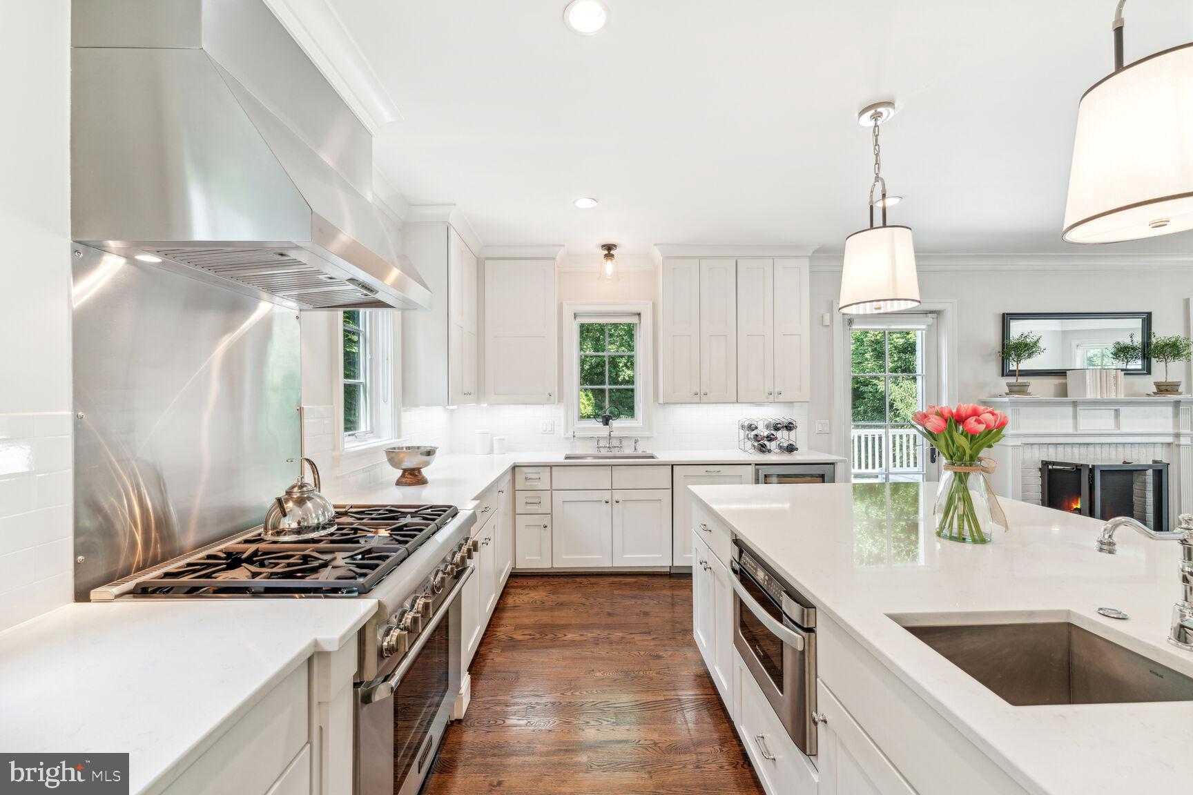 Real estate listing preview #6