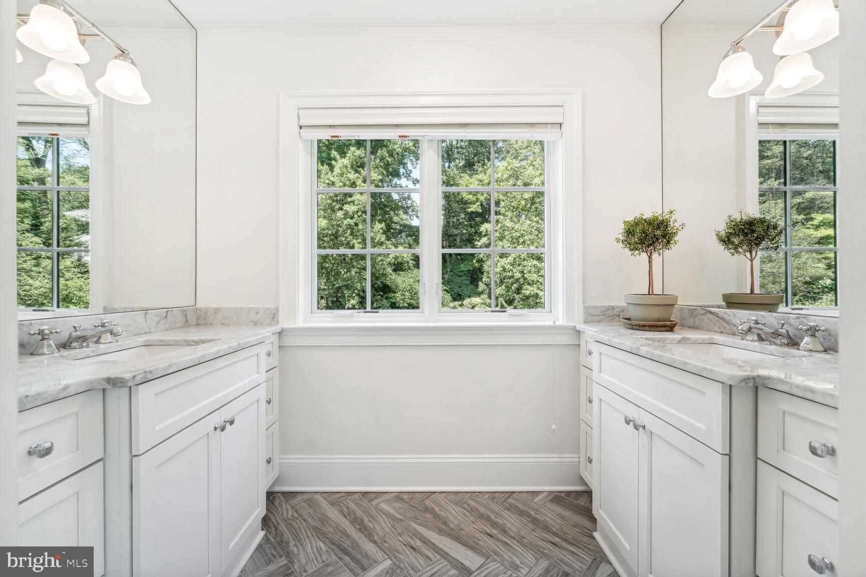 Real estate listing preview #16