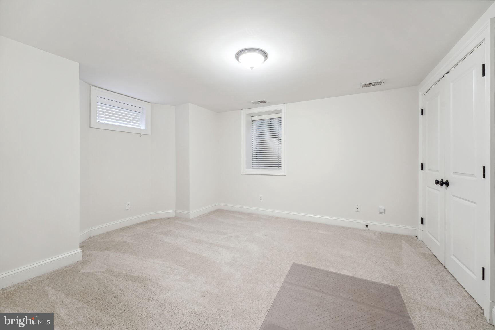 Real estate listing preview #26