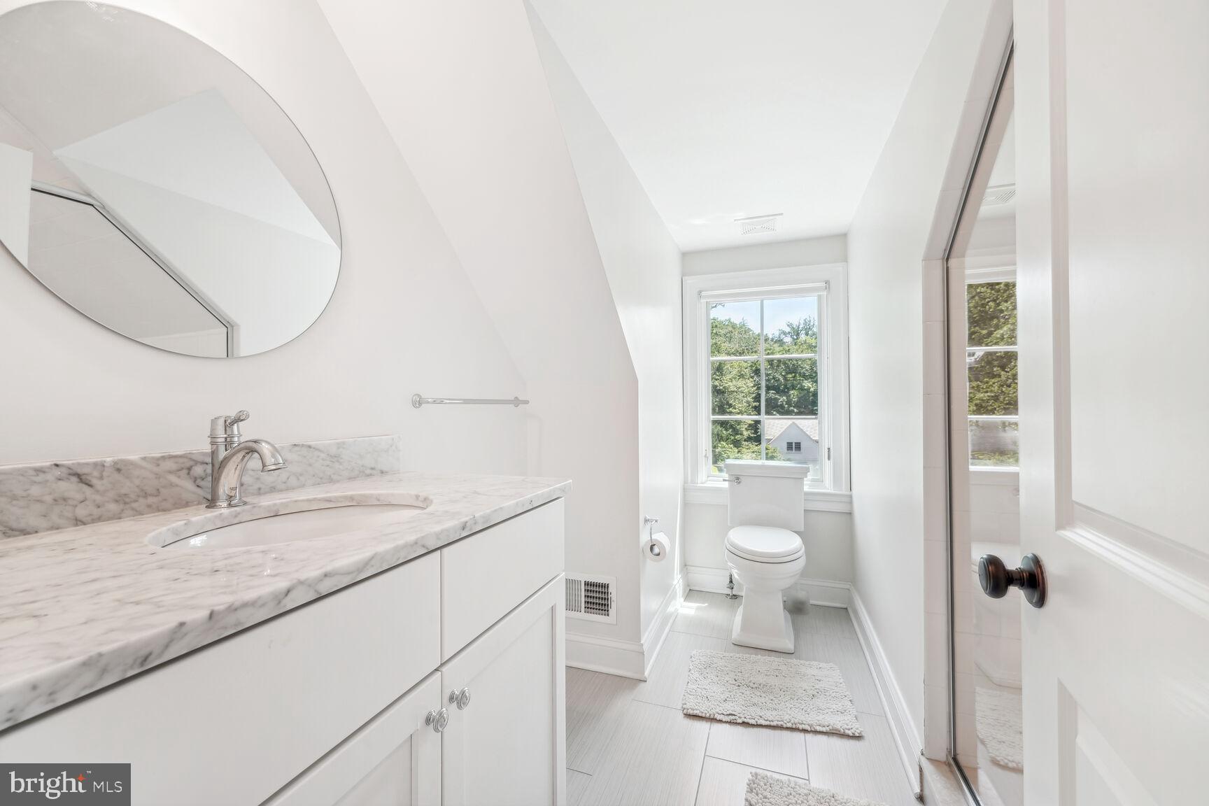 Real estate listing preview #24