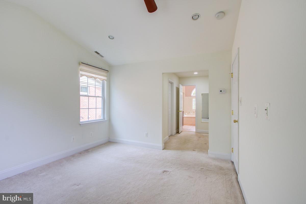 Real estate listing preview #22