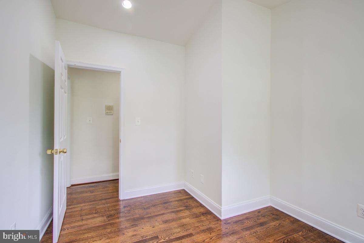 Real estate listing preview #30