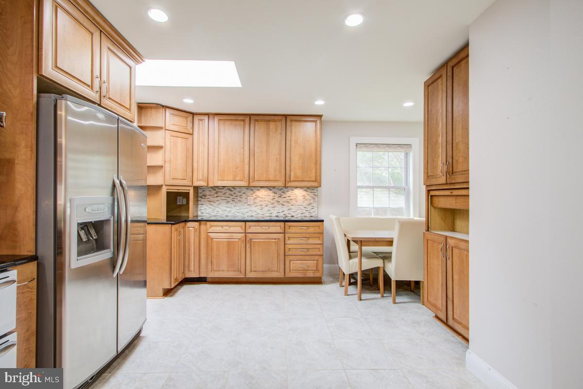 Real estate listing preview #14