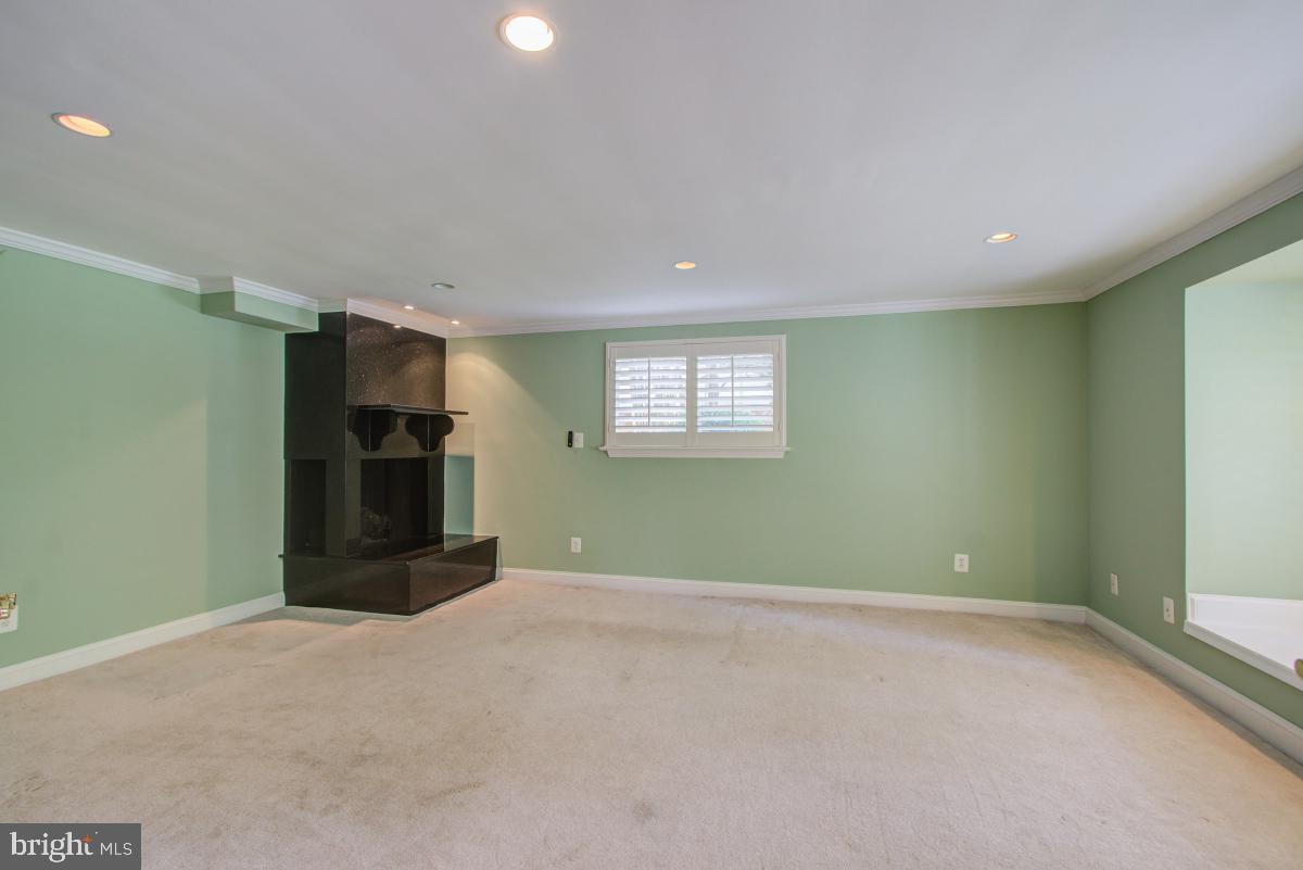 Real estate listing preview #33