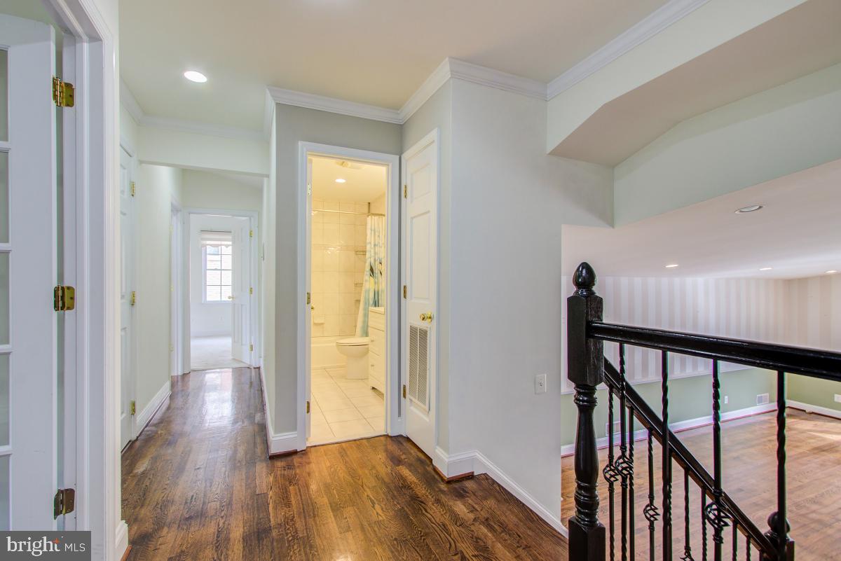 Real estate listing preview #19