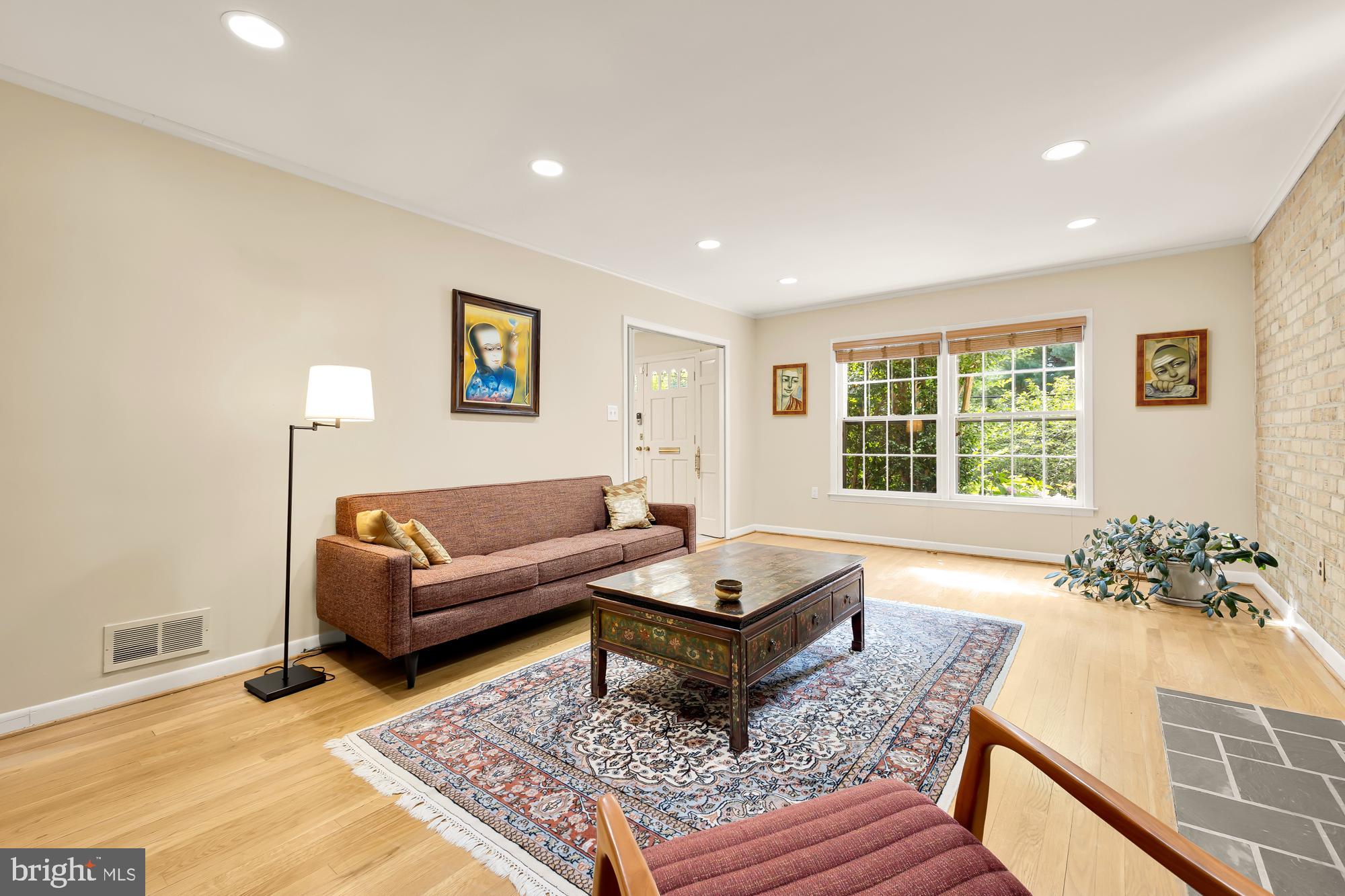 Real estate listing preview #17