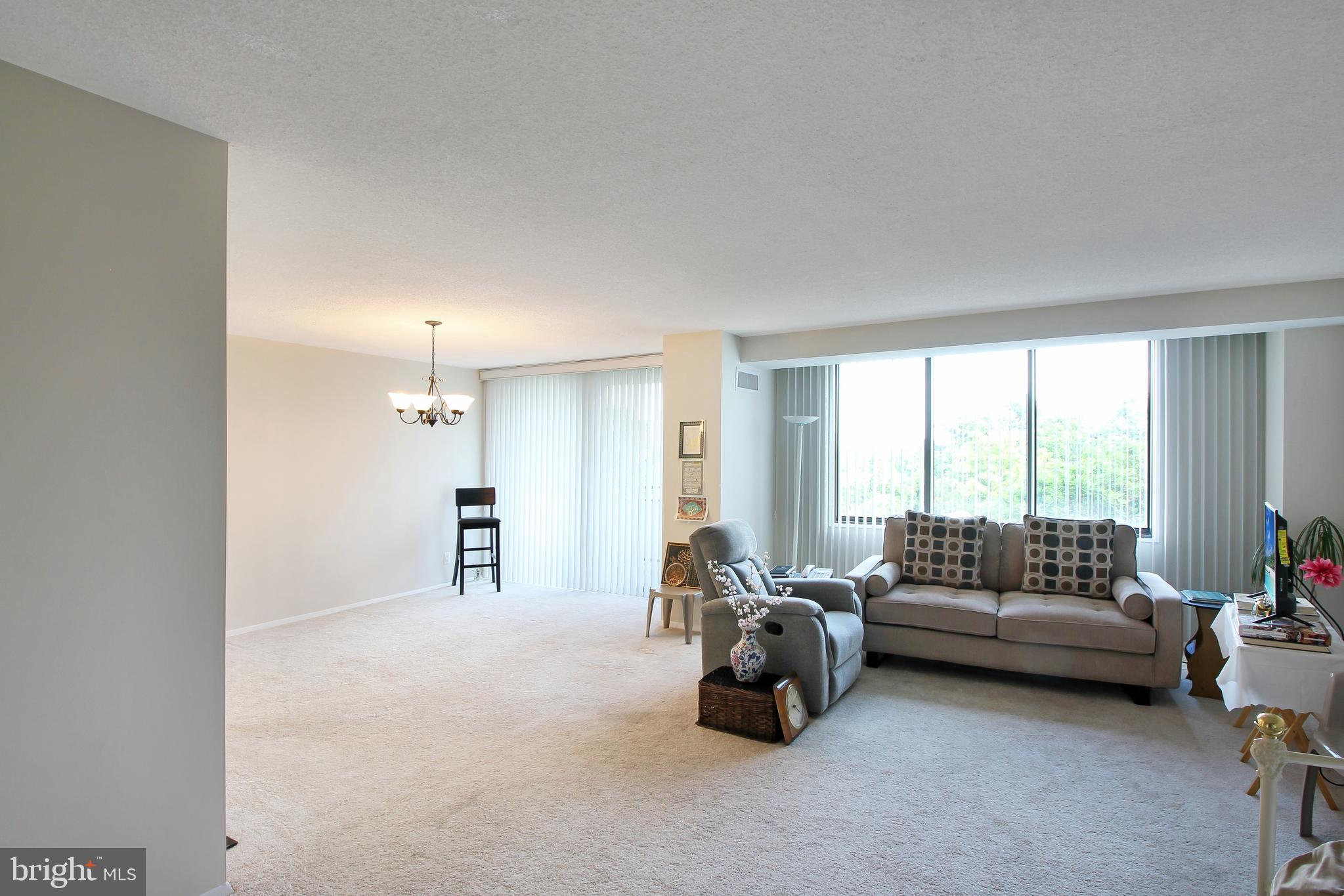 Real estate listing preview #4