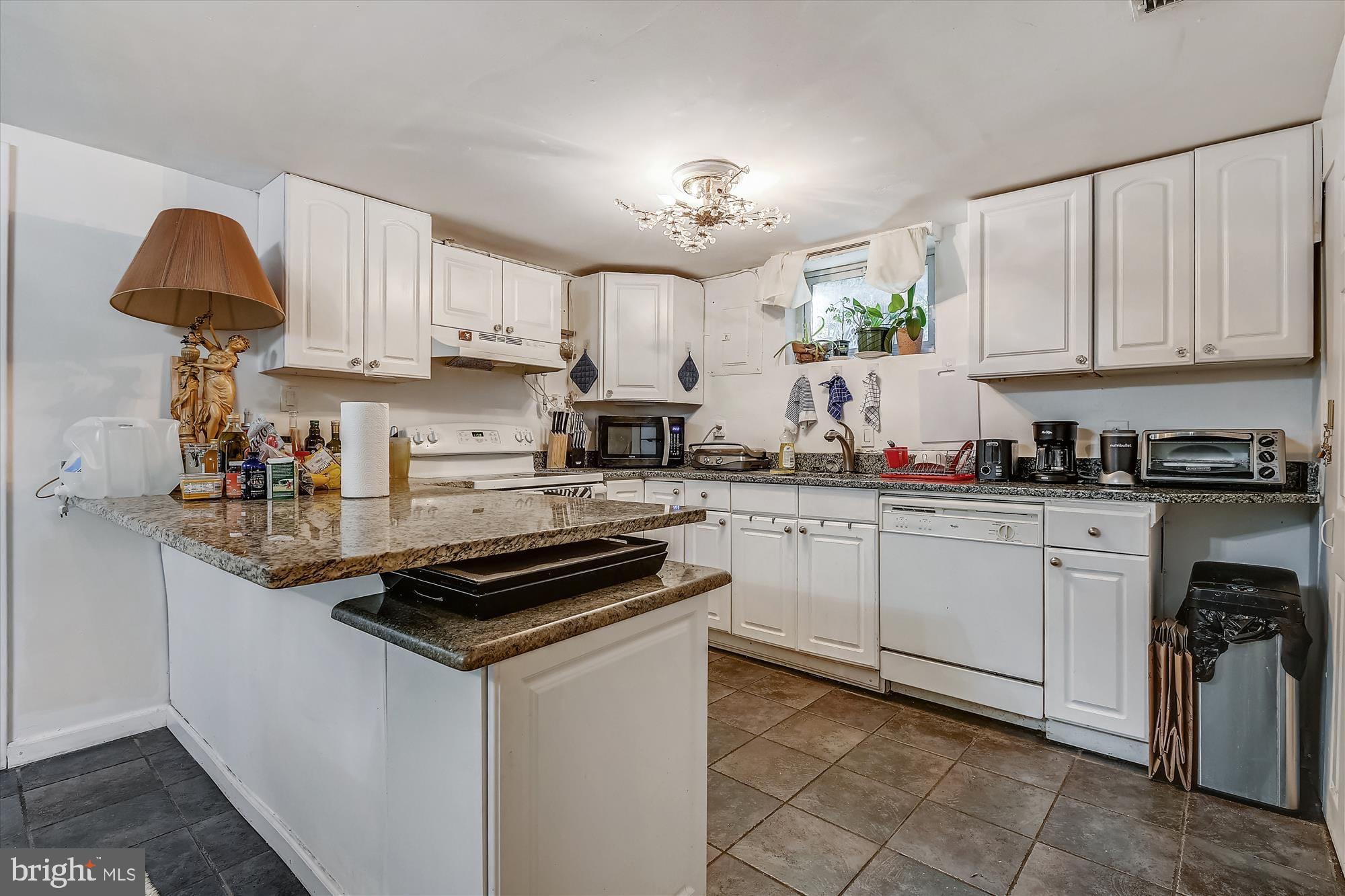 Real estate listing preview #33