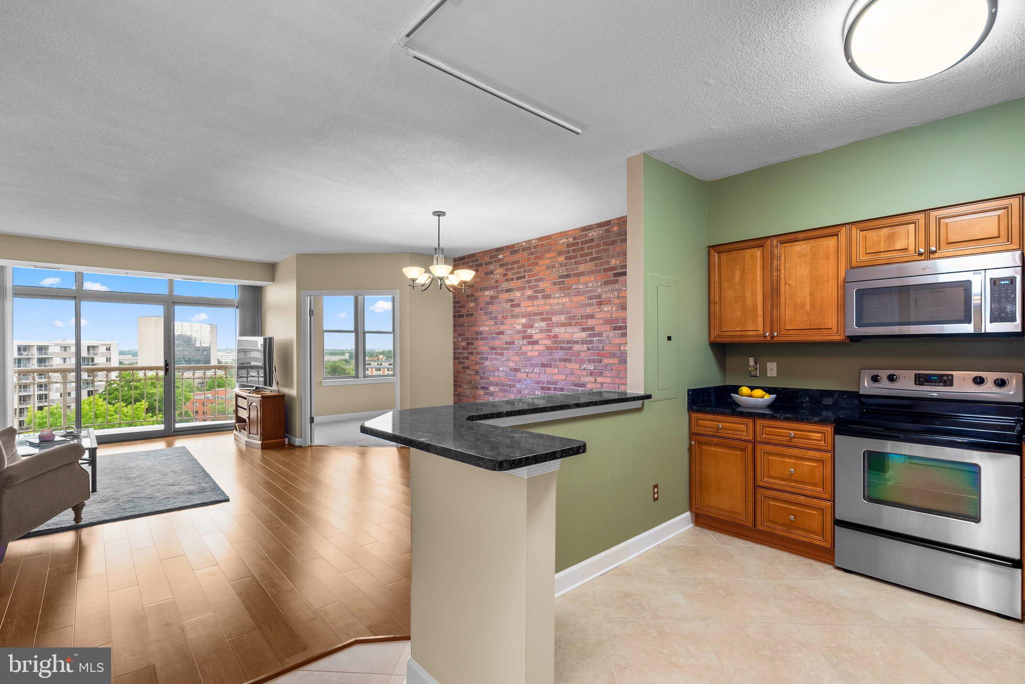 Real estate listing preview #19