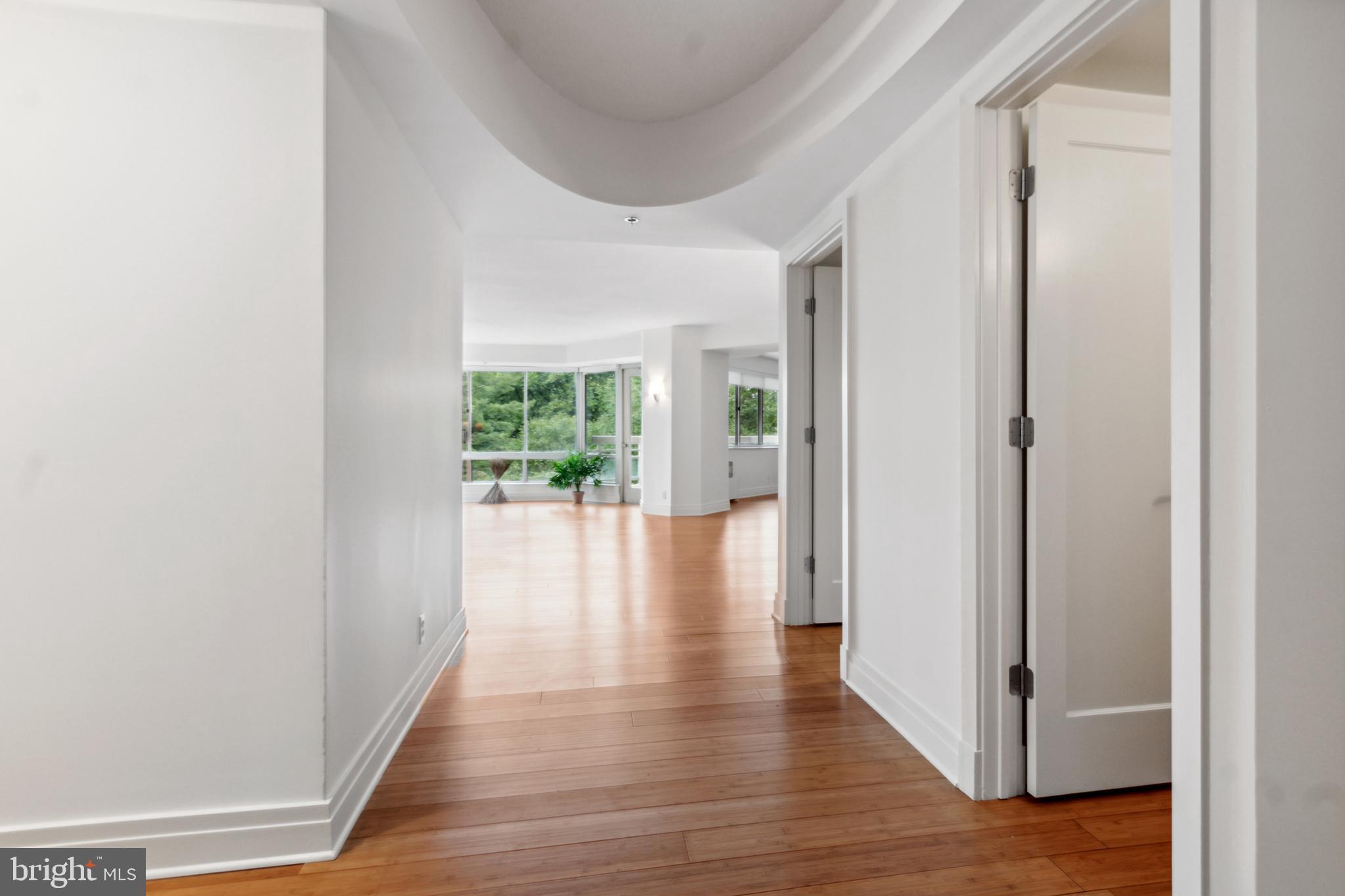 Real estate listing preview #3