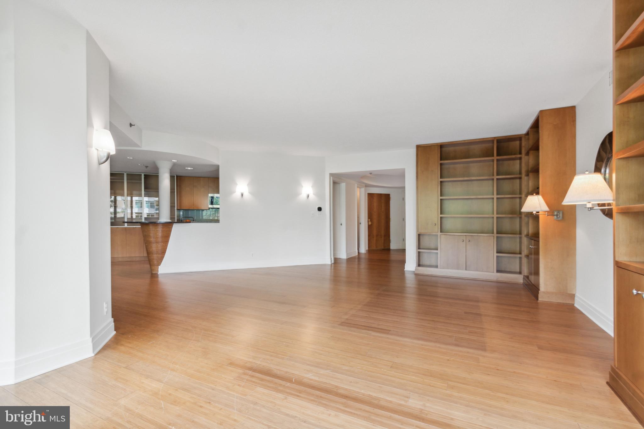 Real estate listing preview #8