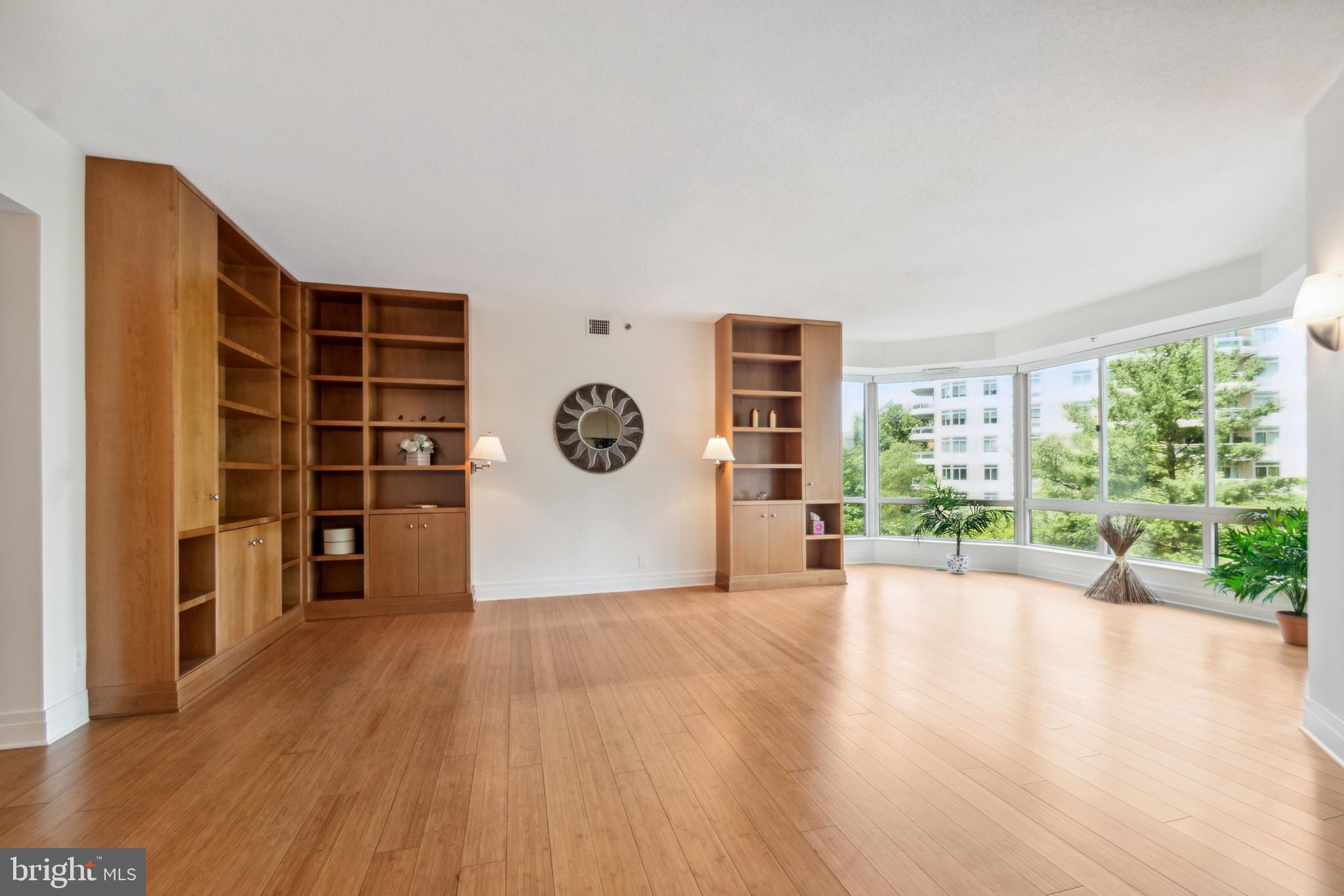 Real estate listing preview #6