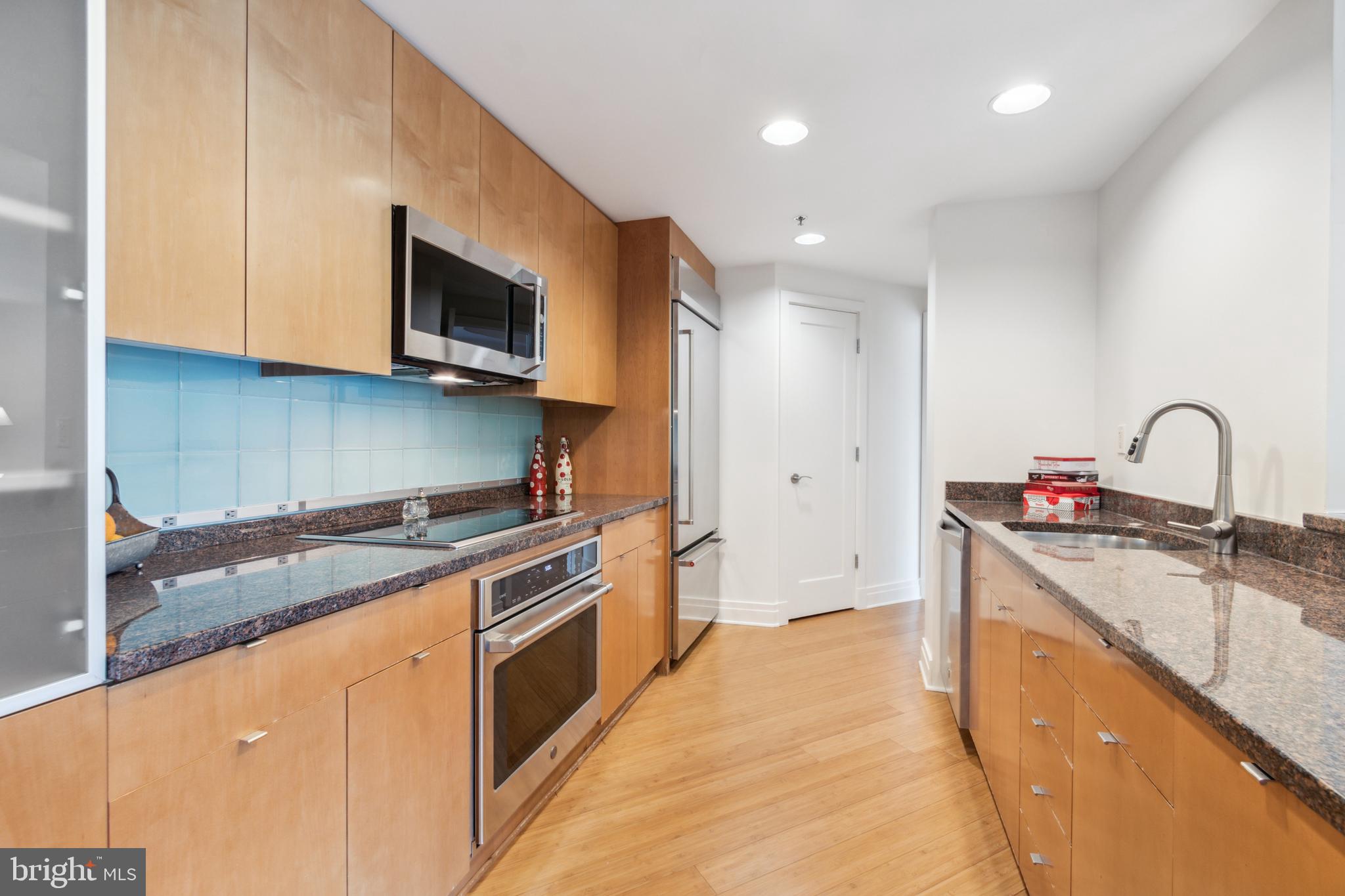 Real estate listing preview #11