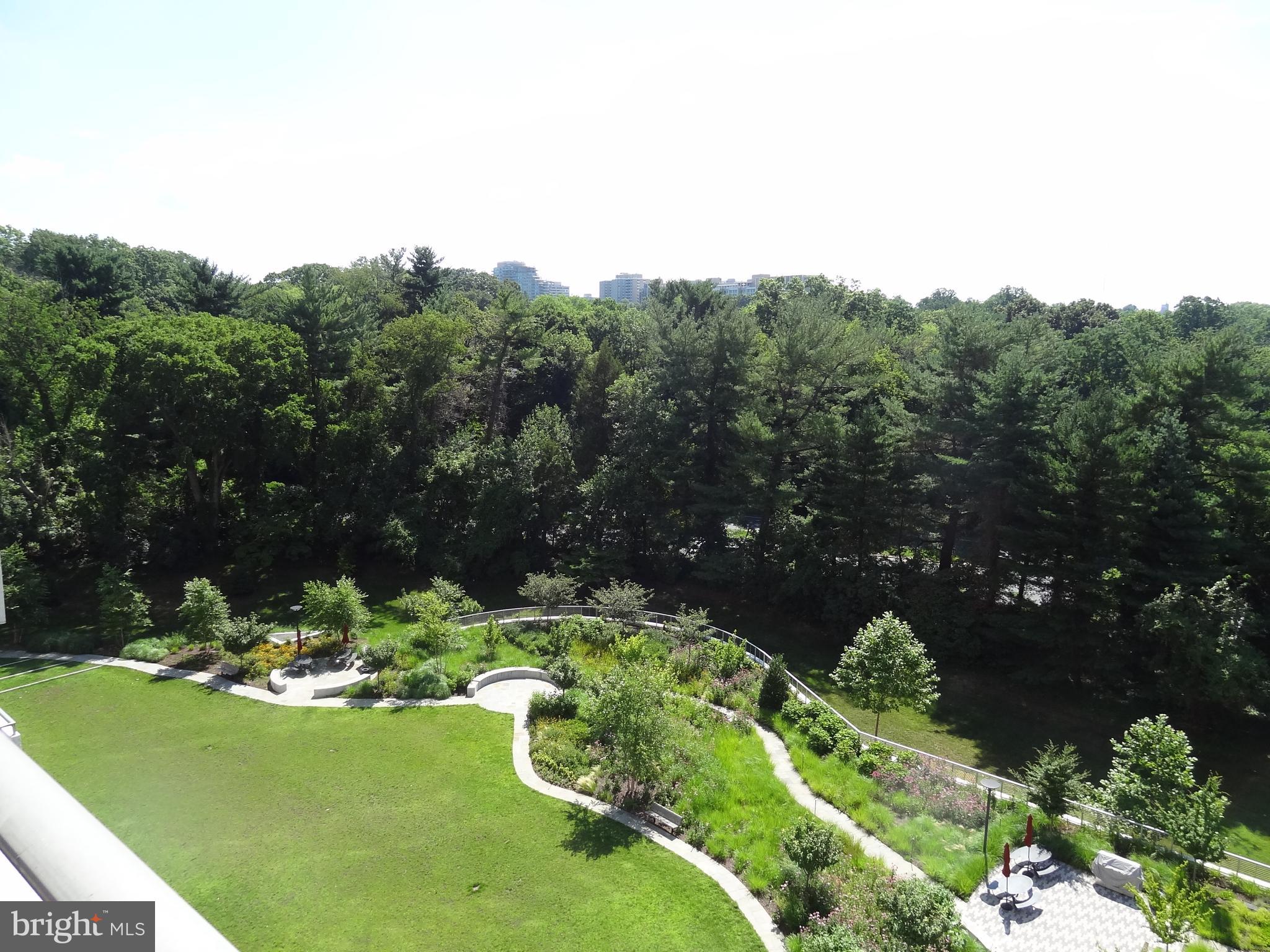 Real estate listing preview #18