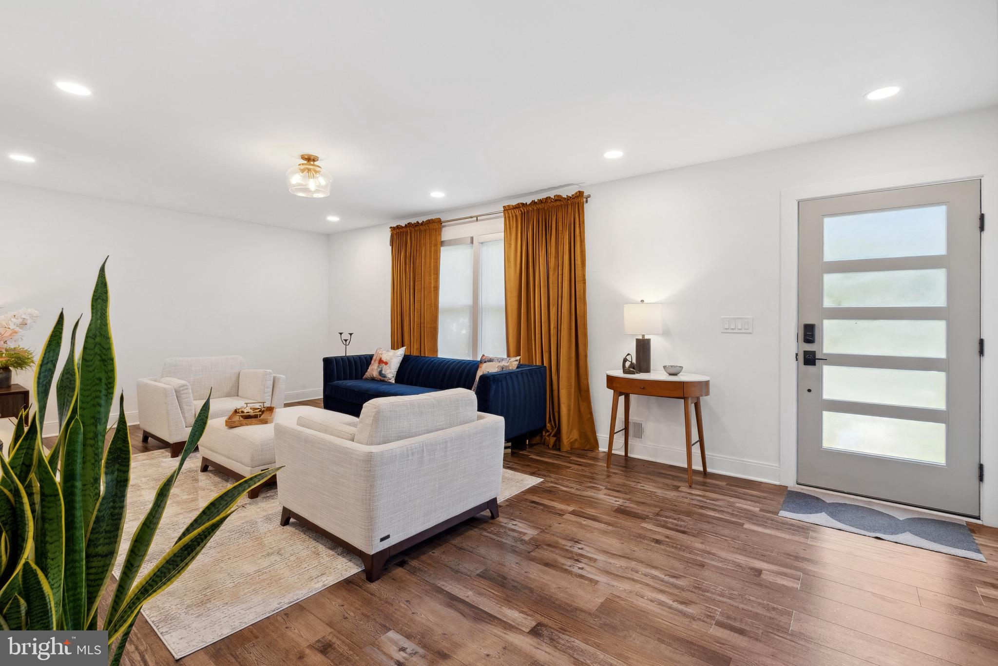 Real estate listing preview #5