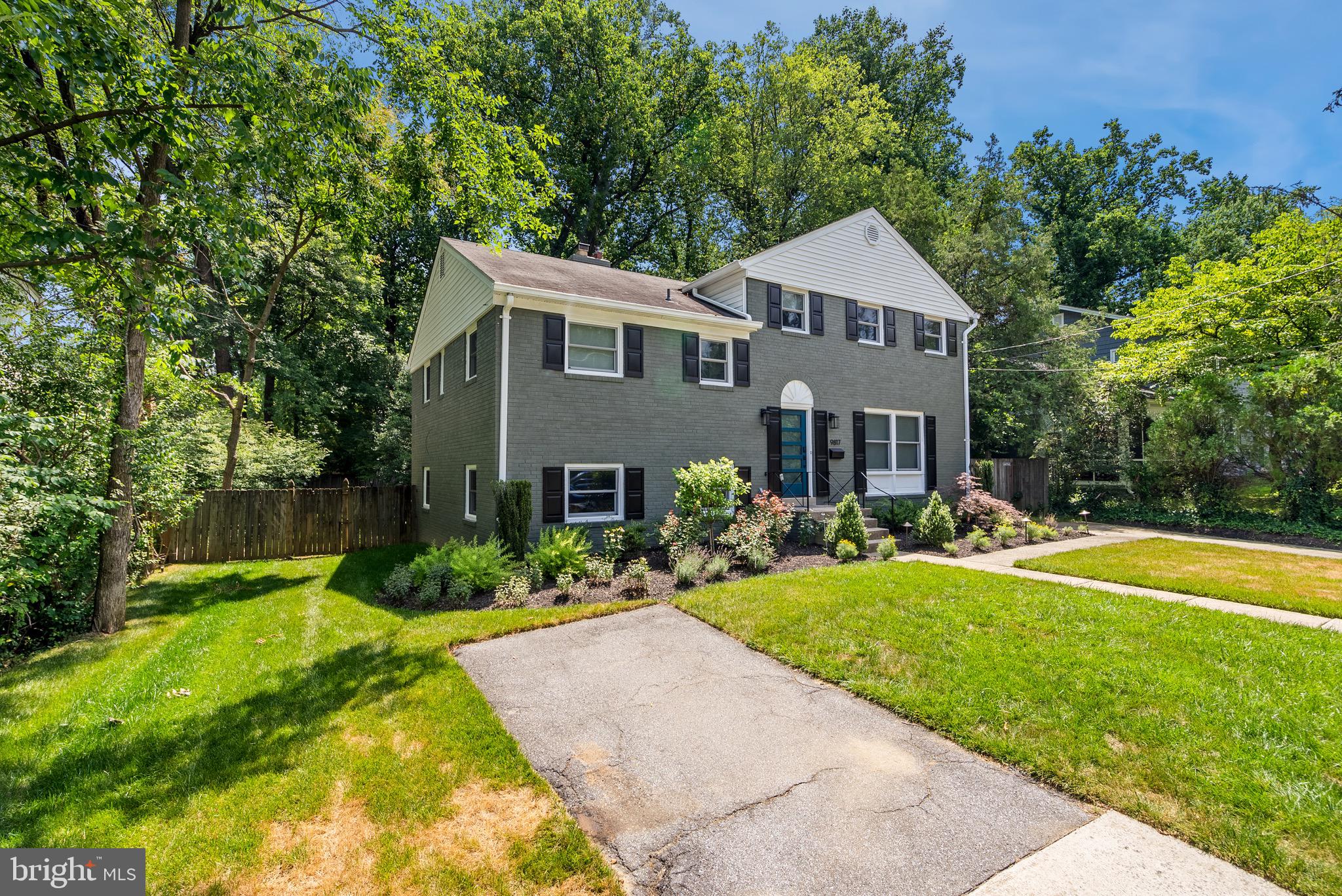 Real estate listing preview #2