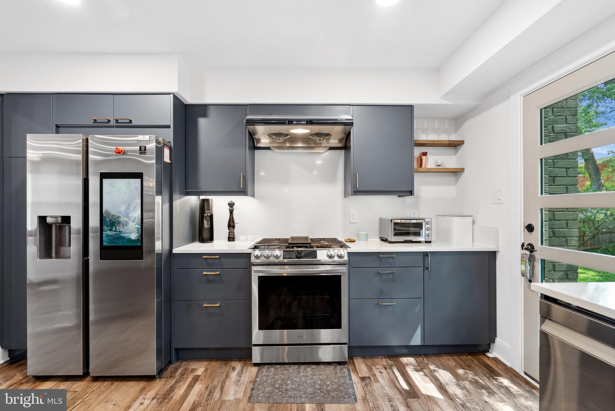 Real estate listing preview #8