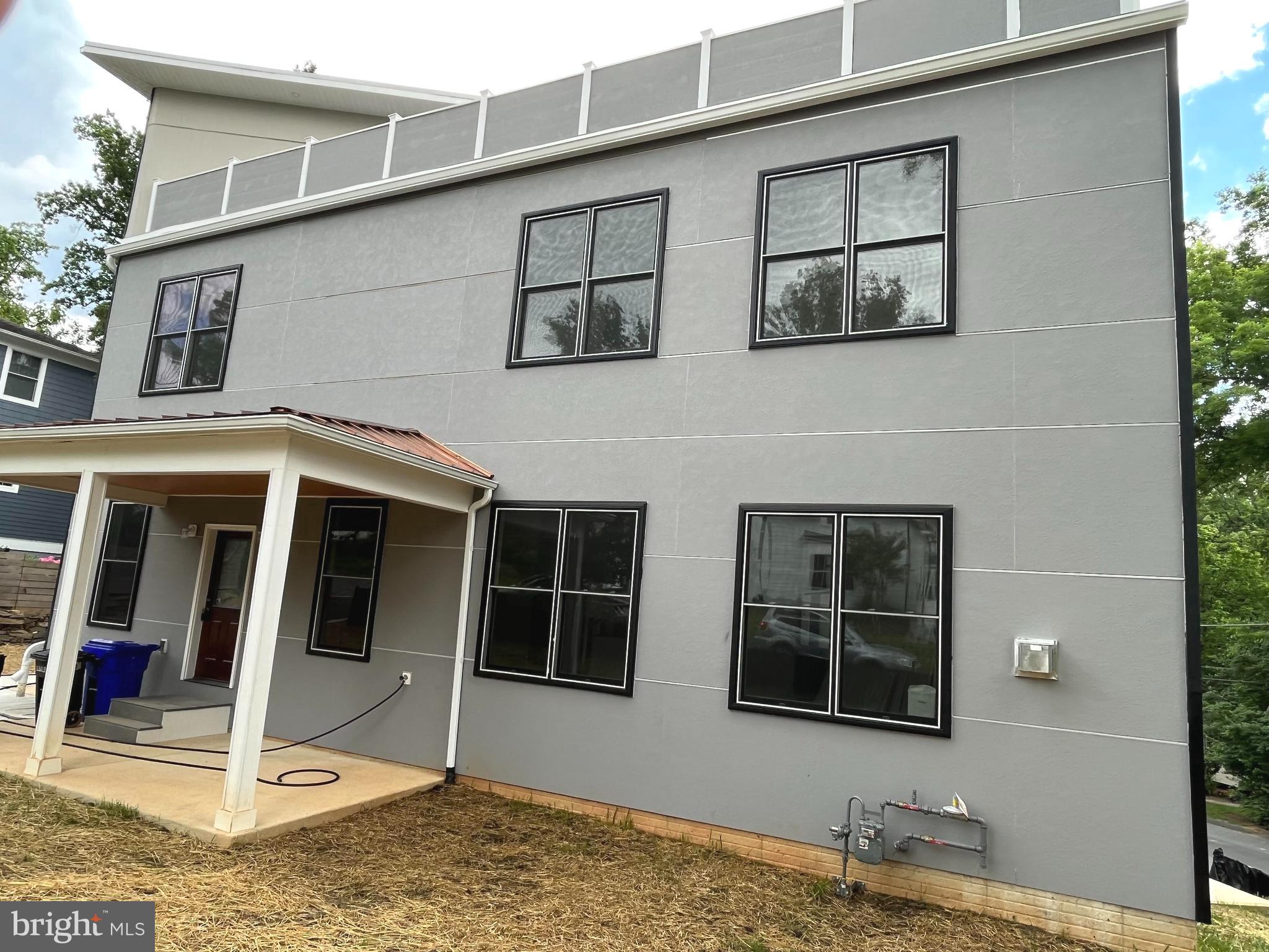 Real estate listing preview #3